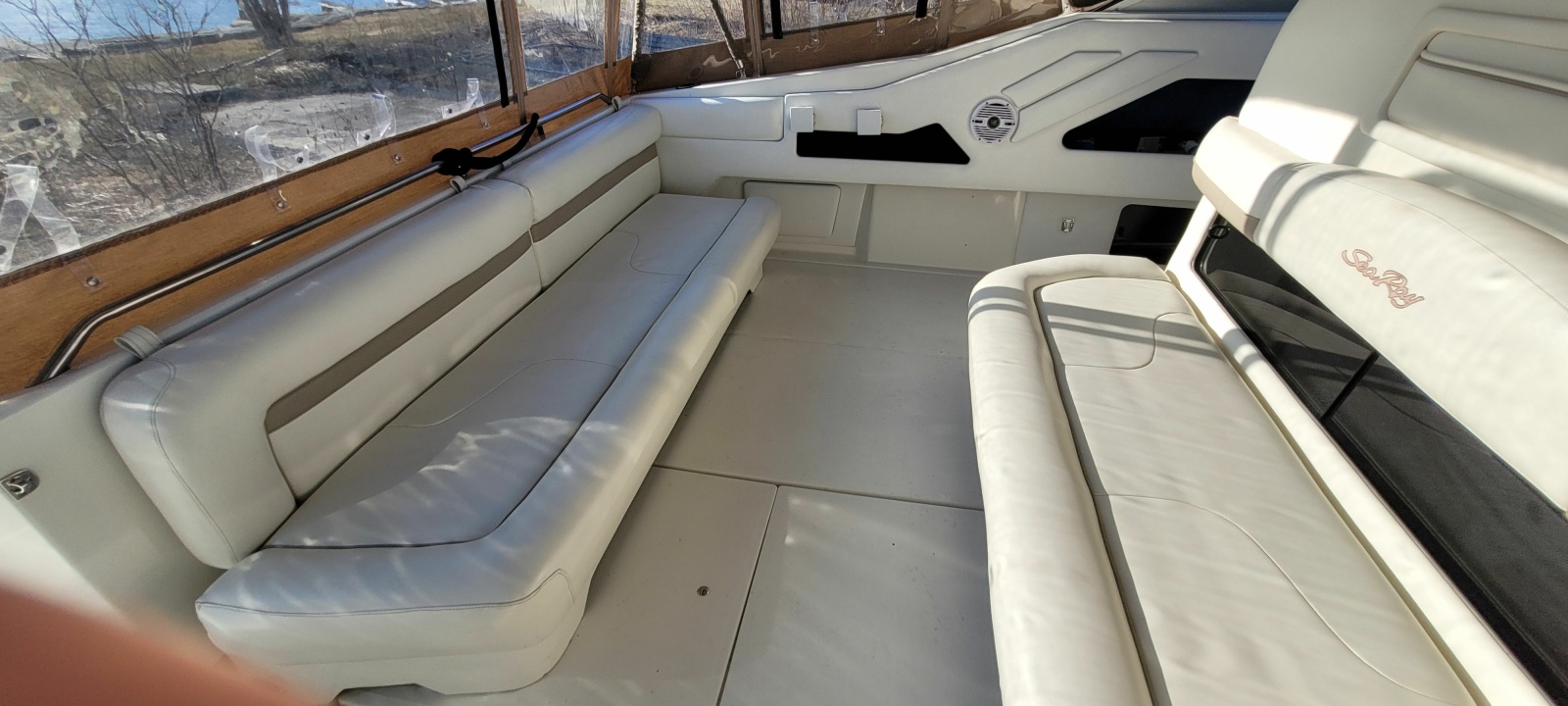 1991 Sea Ray 350 Sundancer 35