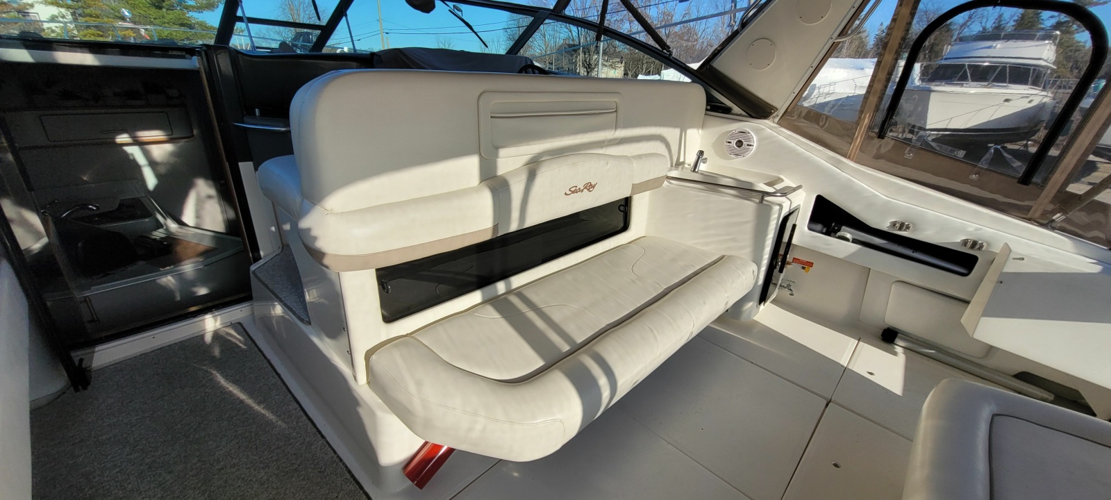 1991 Sea Ray 350 Sundancer 35