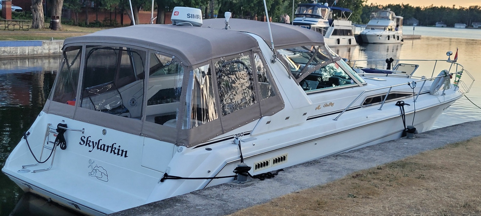 1991 Sea Ray 350 Sundancer 35
