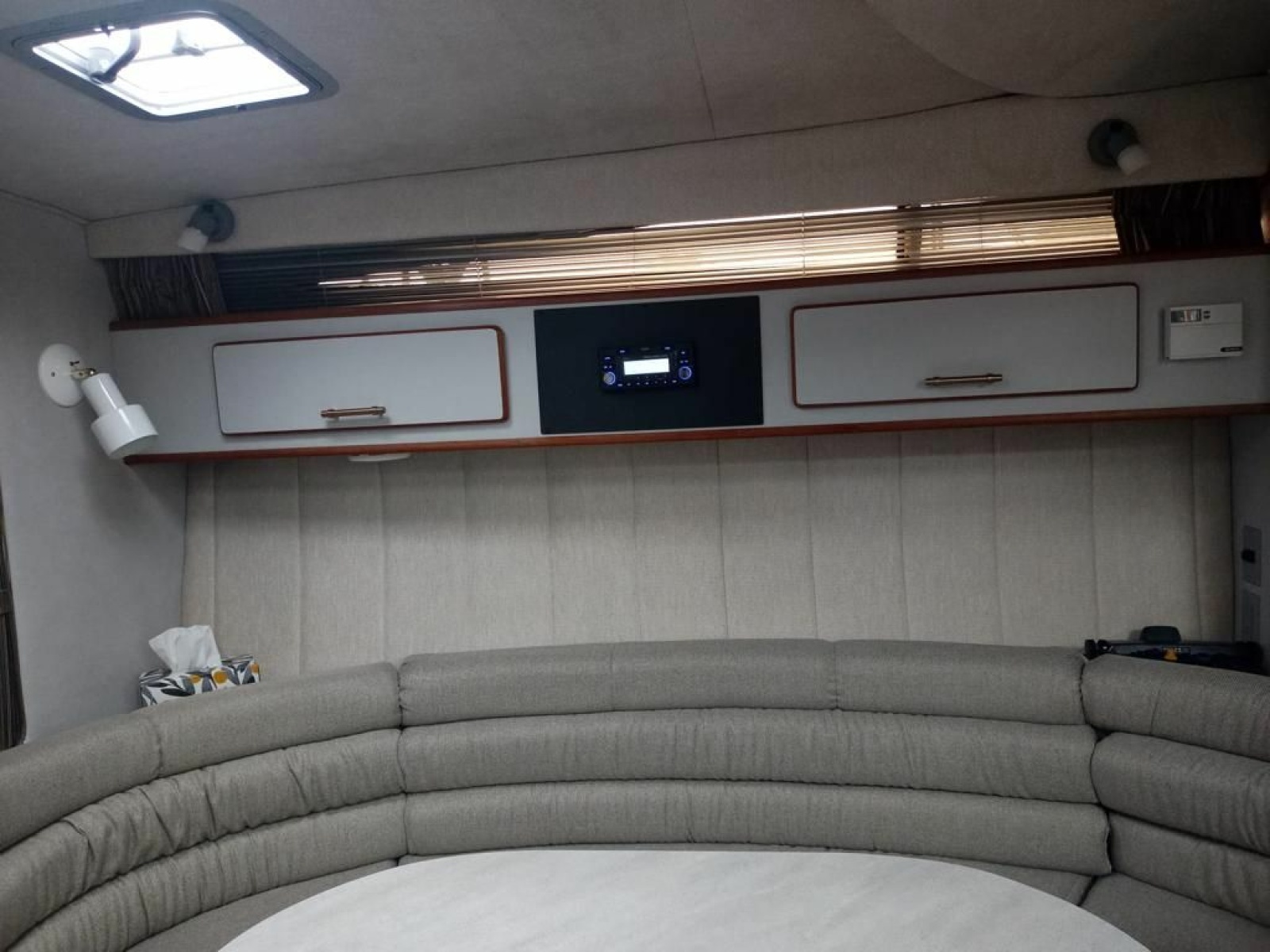 1991 Sea Ray 350 Sundancer 35