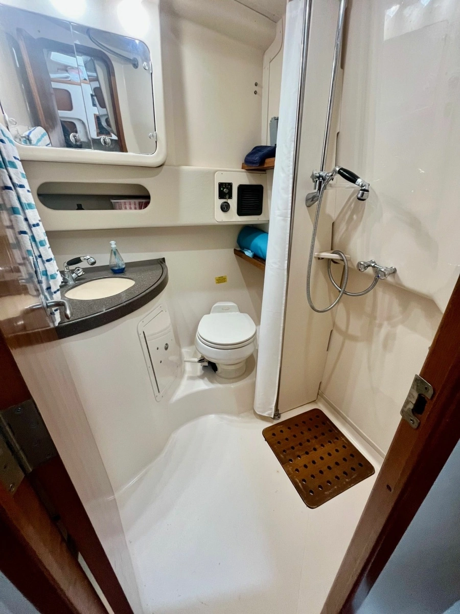 2005 Grady-White 360 Express 36