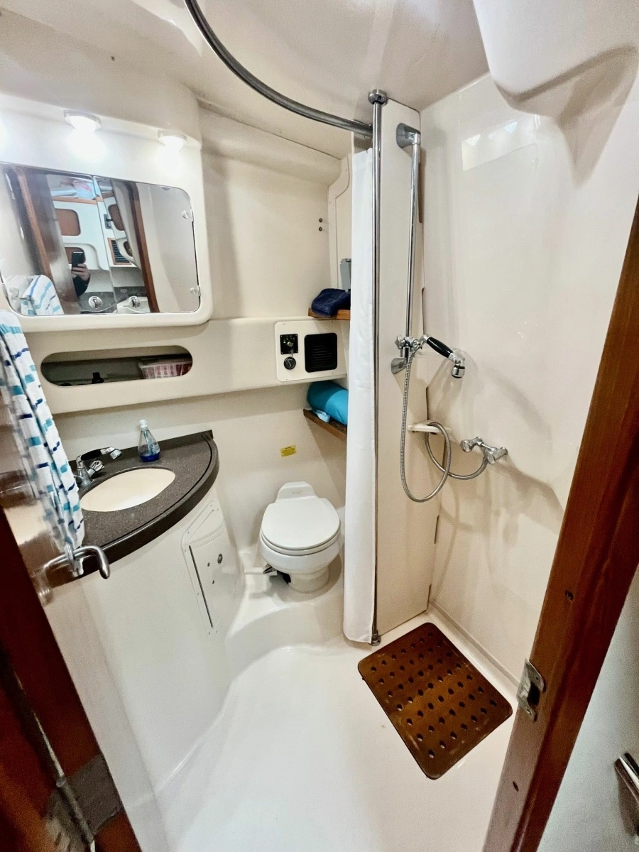 2005 Grady-White 360 Express 36