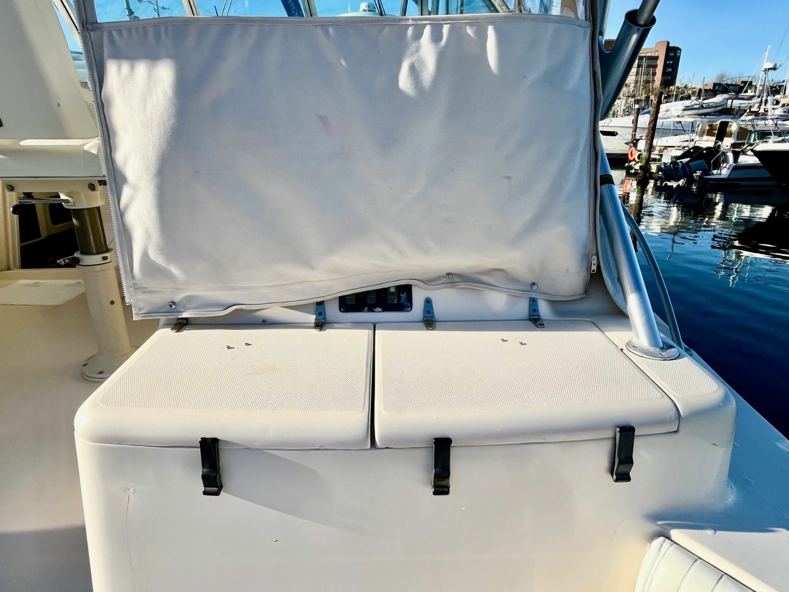 2005 Grady-White 360 Express 36