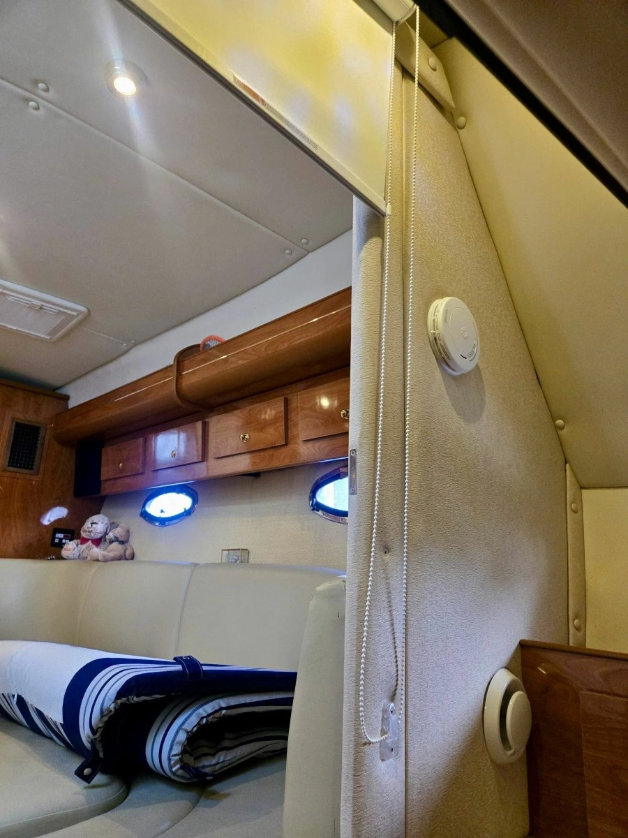 2005 Rinker Fiesta Vee 360 36