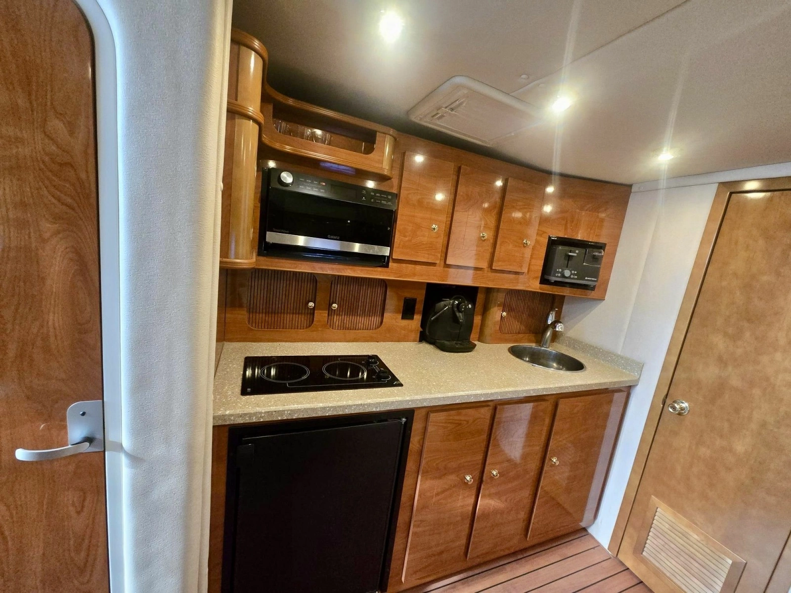 2005 Rinker Fiesta Vee 360 36