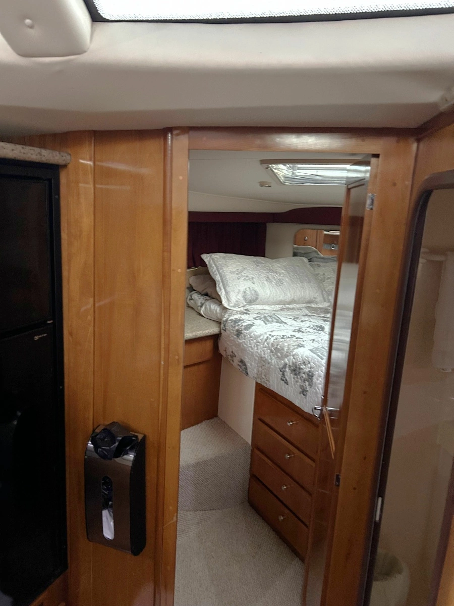2001 CARVER 356 MY 35