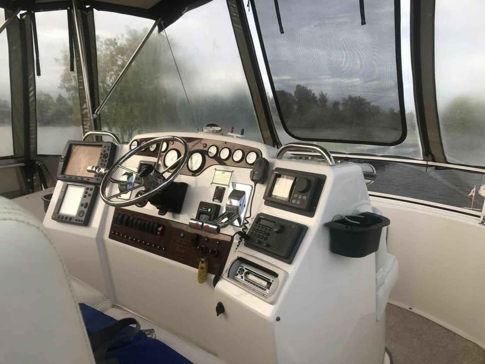 1999 SILVERTON 392 MY 39