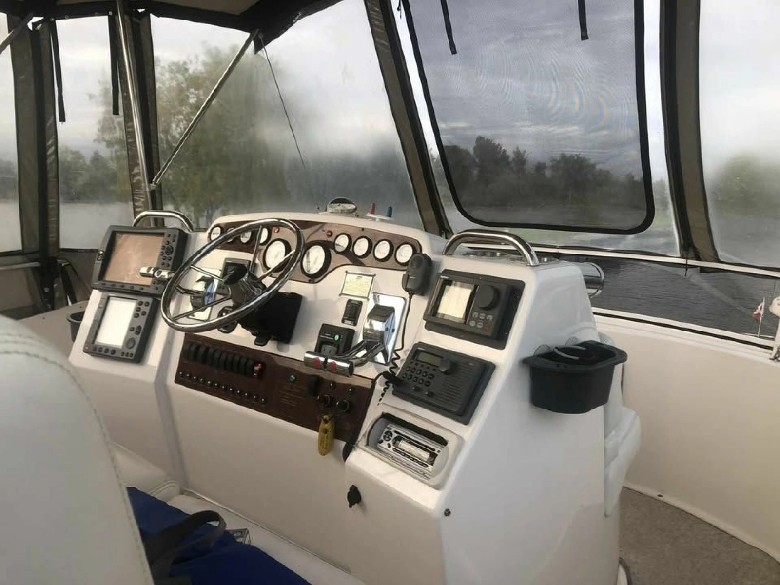 1999 SILVERTON 392 MY 39