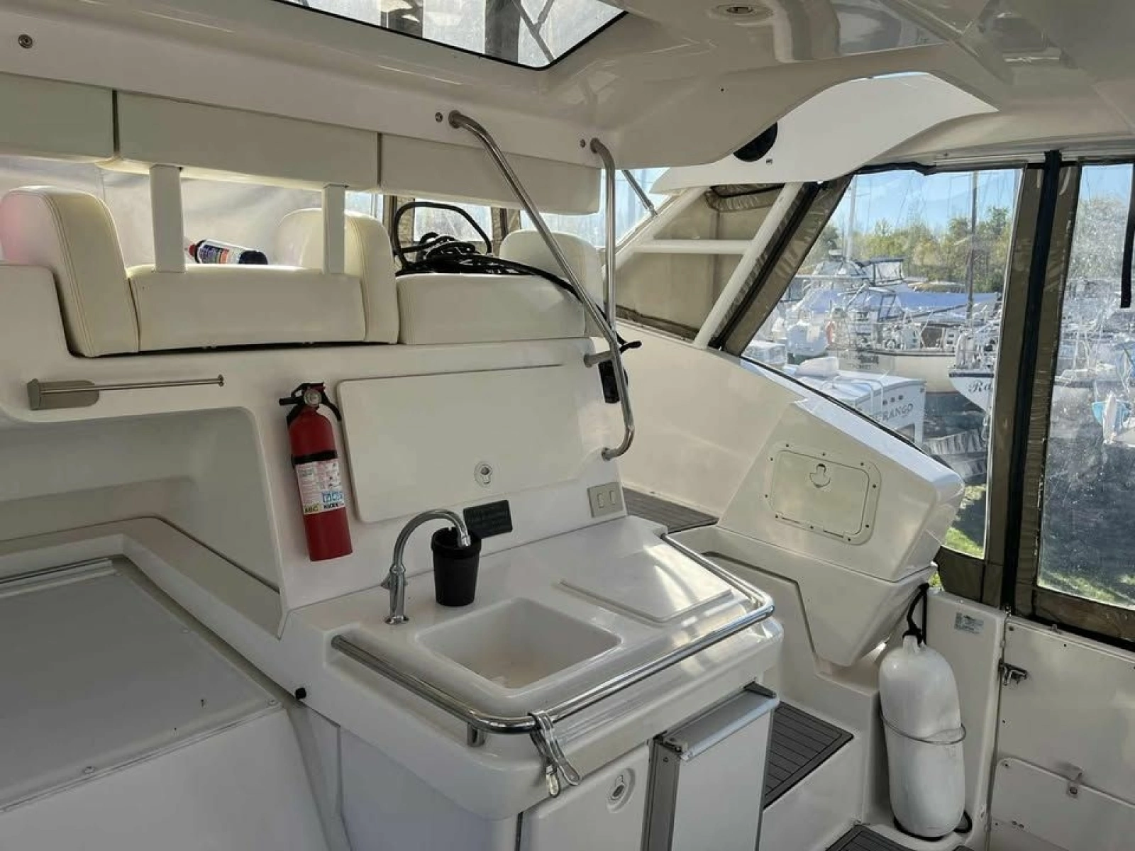 1999 SILVERTON 392 MY 39