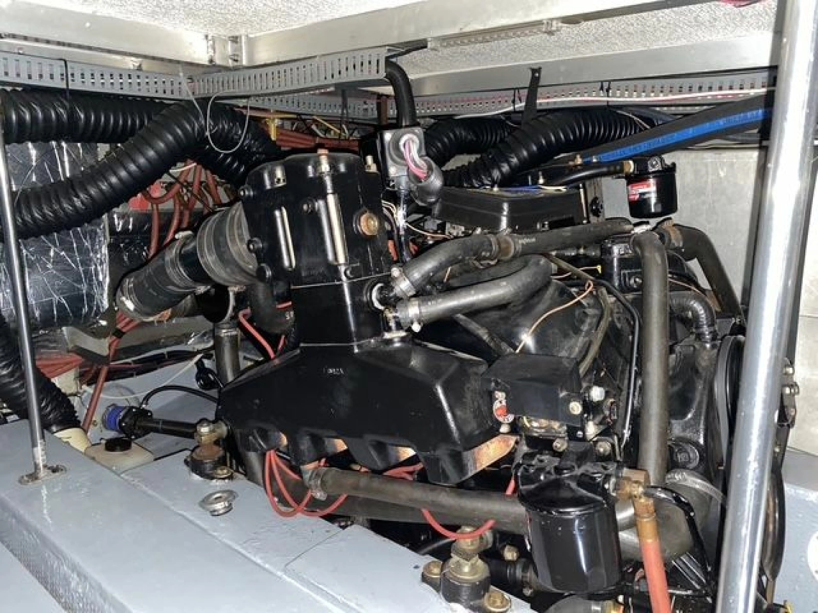 1987 Carver 4207 Aft Cabin 42