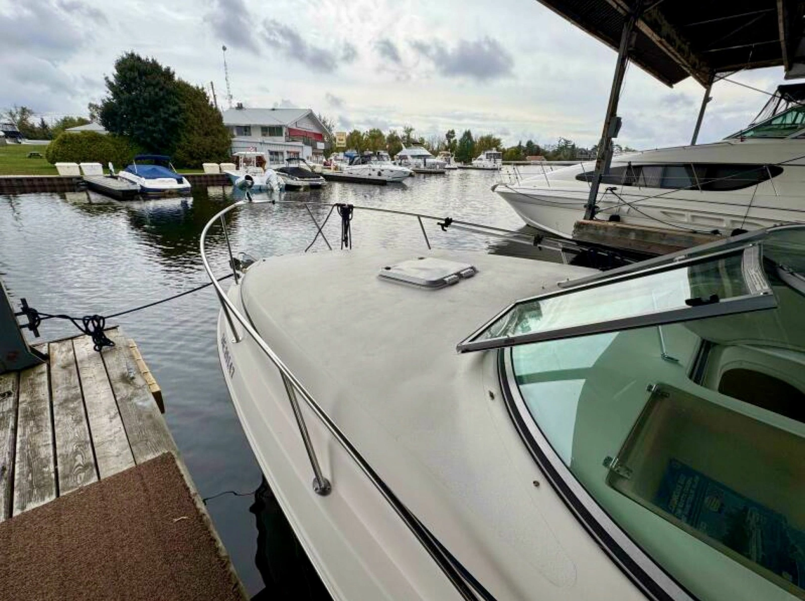2003 Rinker Fiesta Vee 270 27