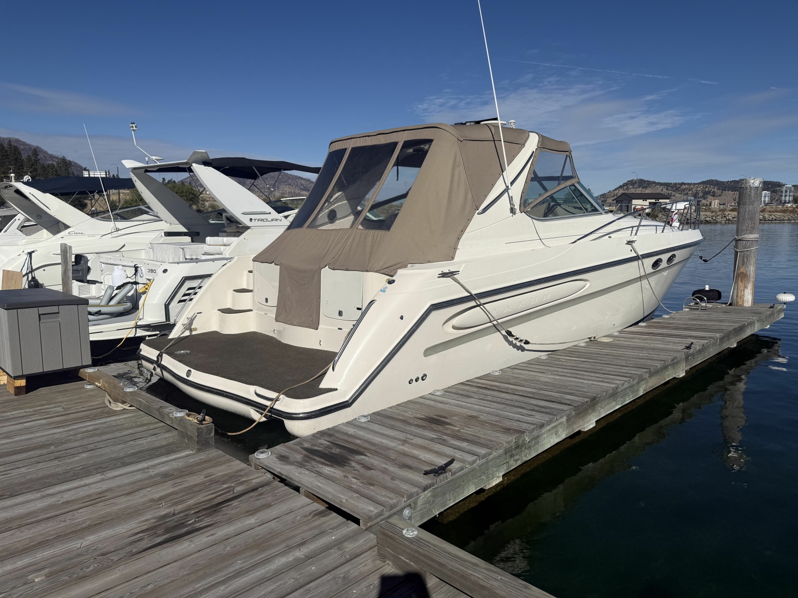 1998 Maxum 4100 SCR 41