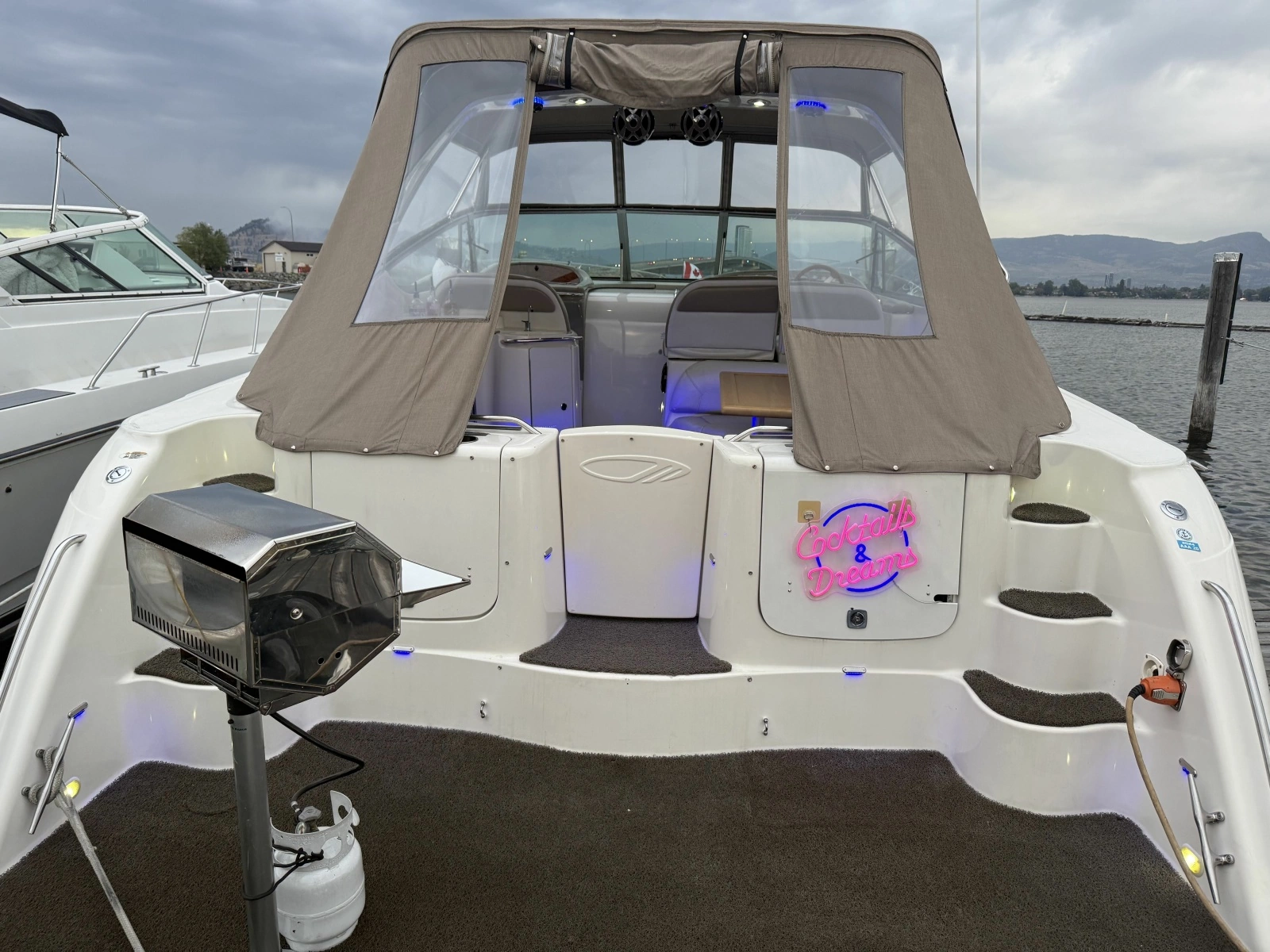 1998 Maxum 4100 SCR 41