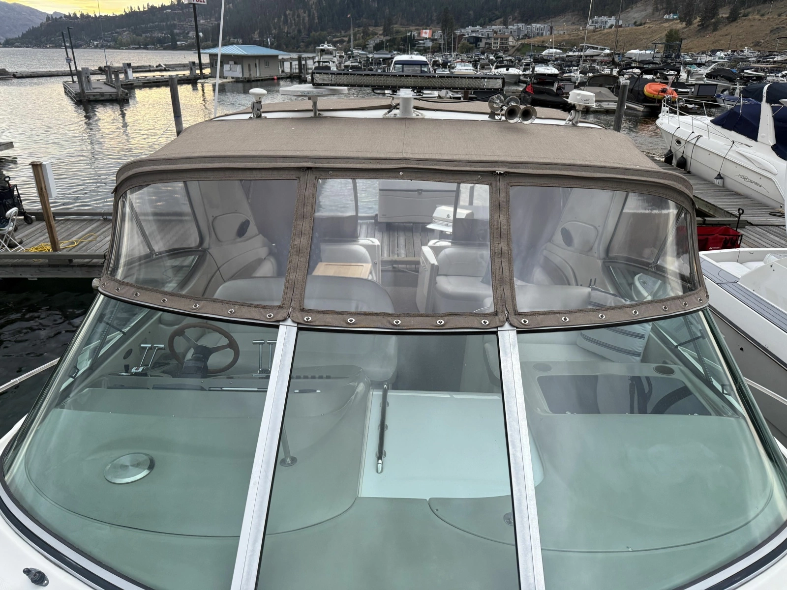 1998 Maxum 4100 SCR 41