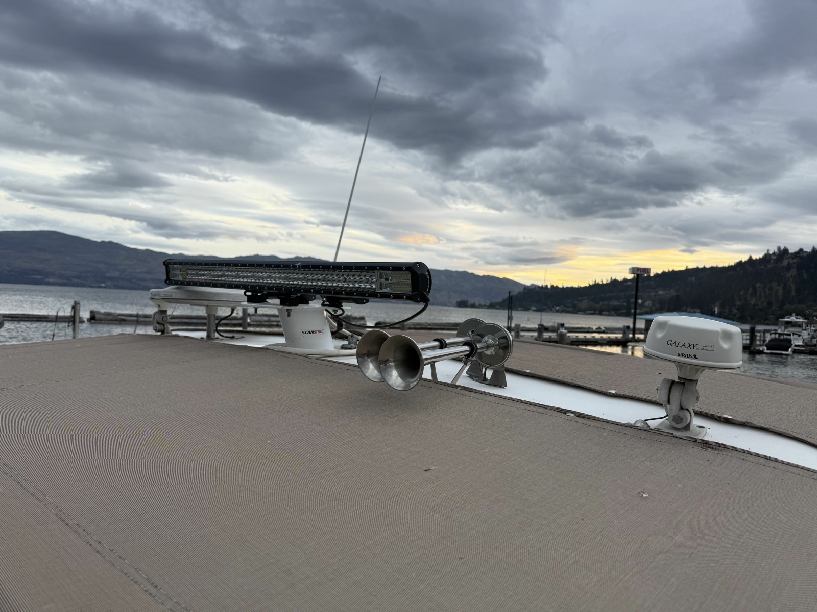 1998 Maxum 4100 SCR 41