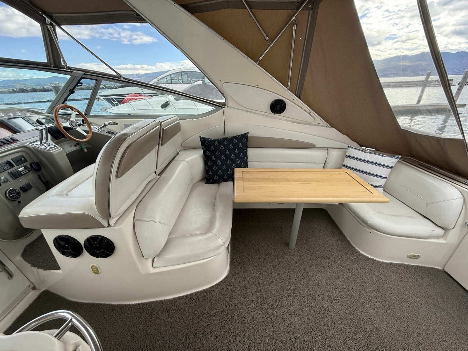 1998 Maxum 4100 SCR 41
