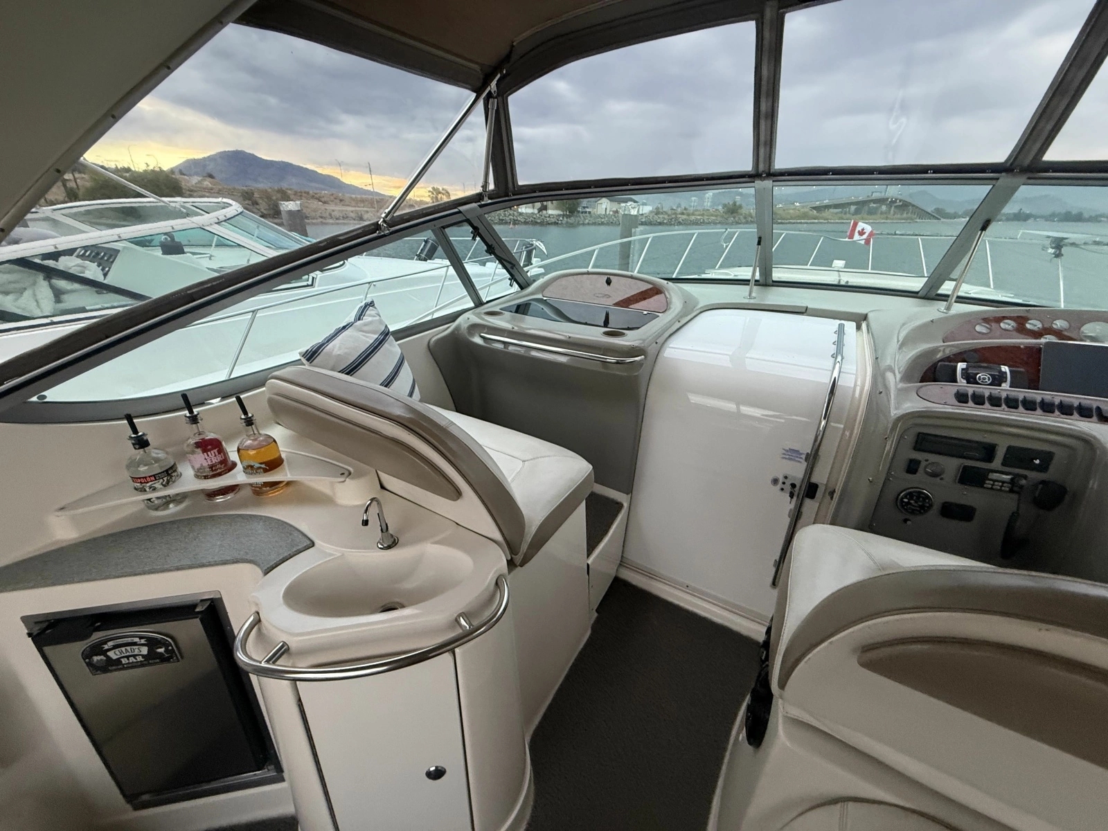 1998 Maxum 4100 SCR 41