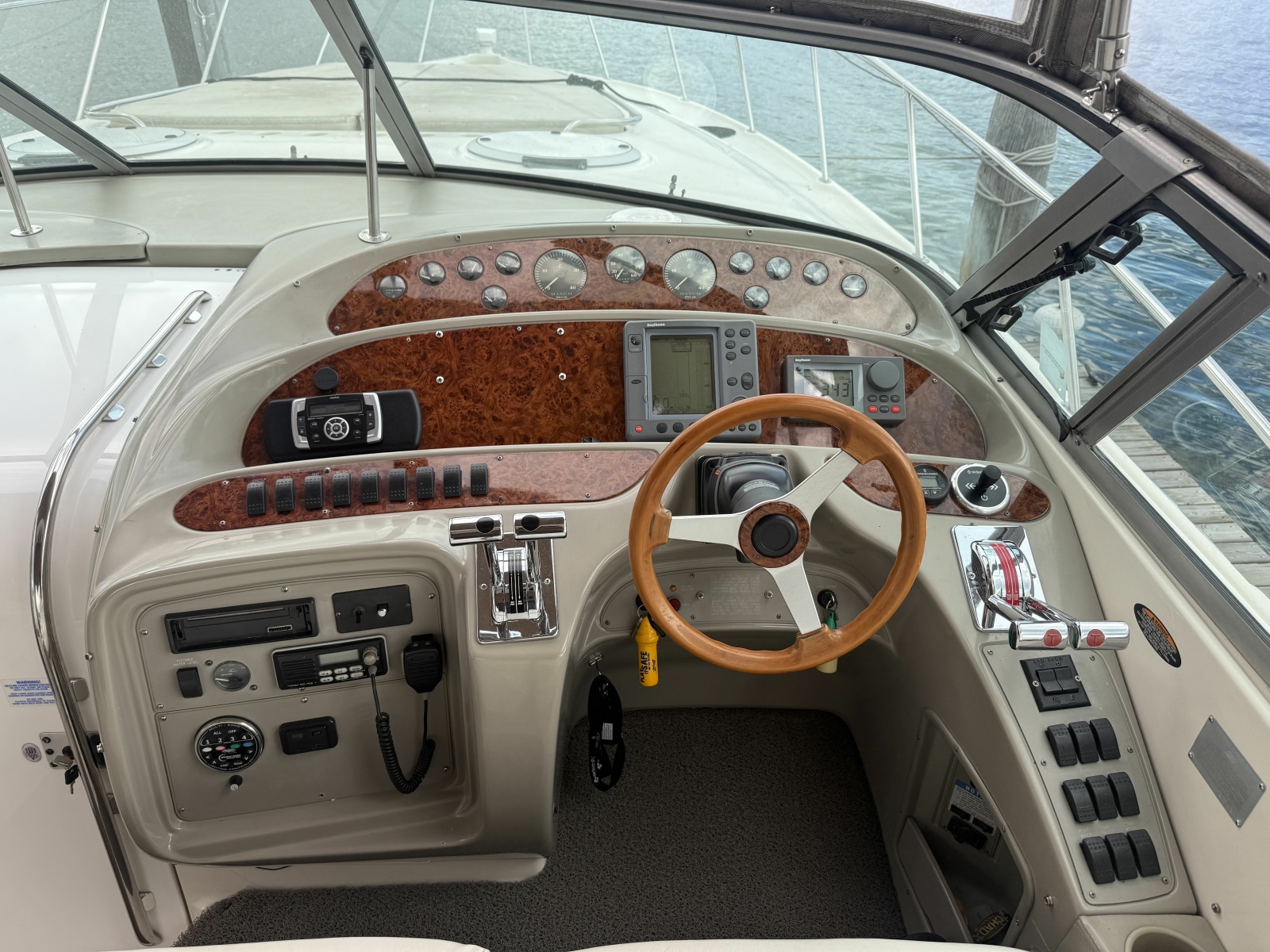 1998 Maxum 4100 SCR 41