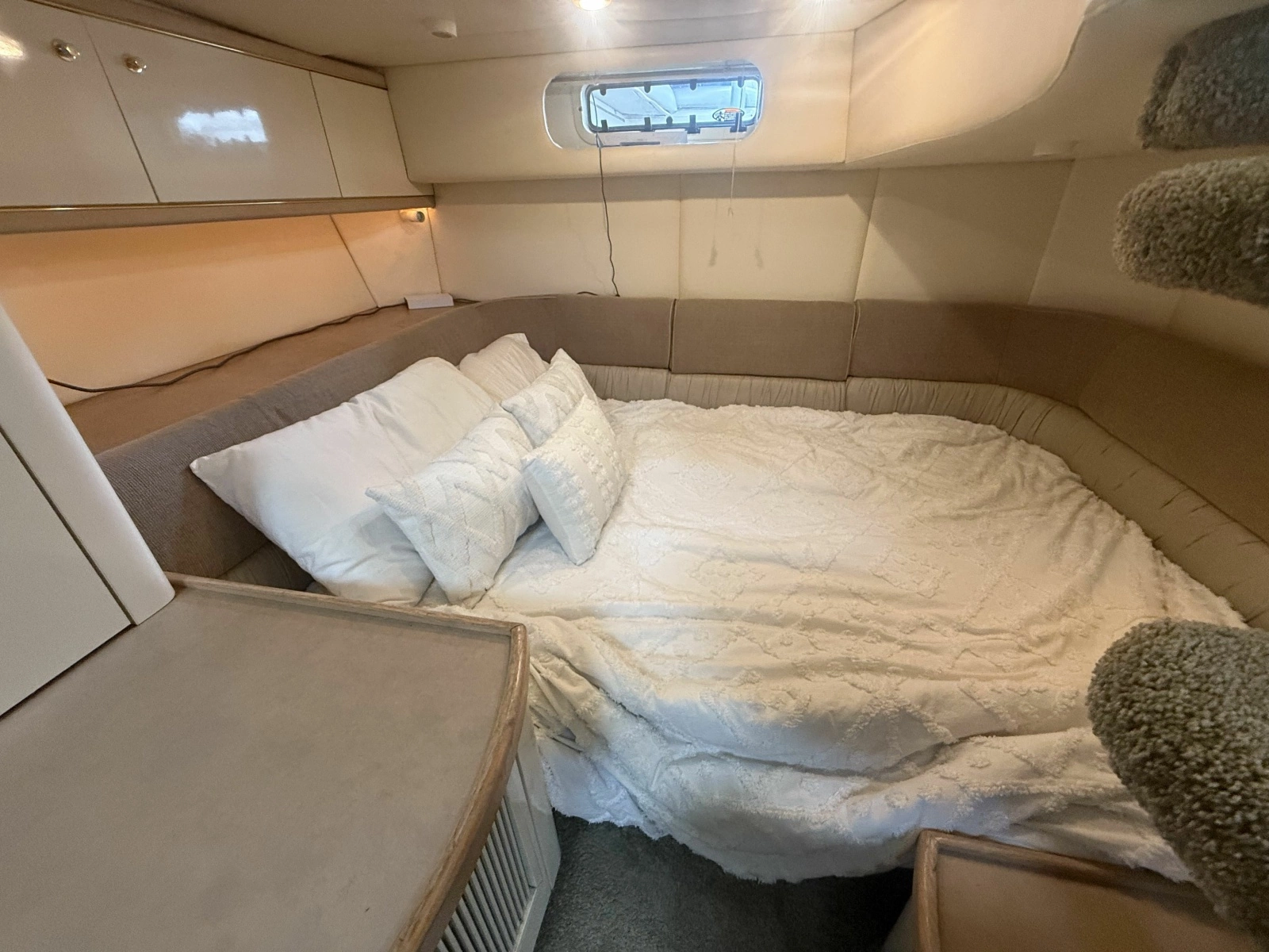 1998 Maxum 4100 SCR 41