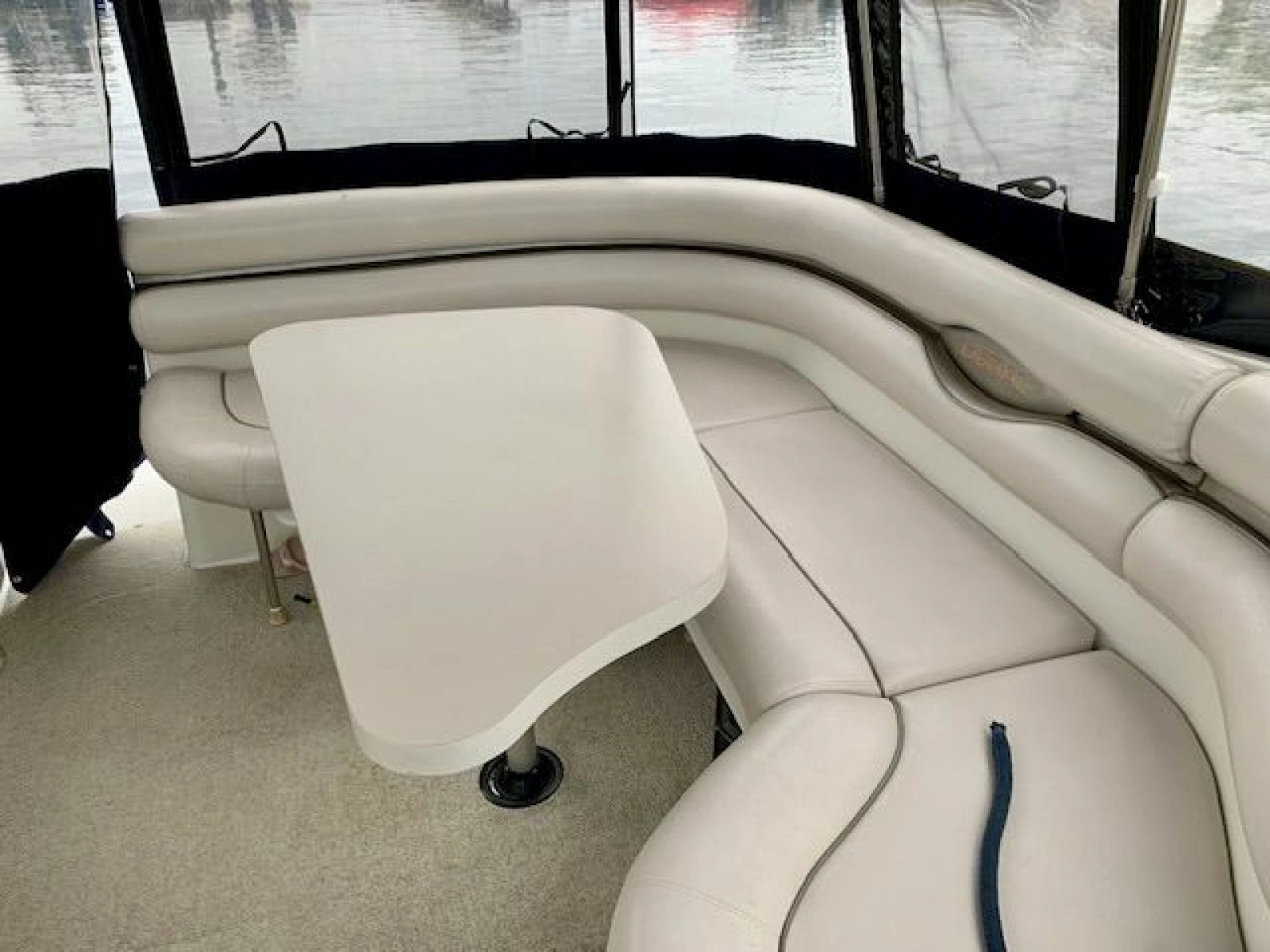 2001 Doral 300 SE 30
