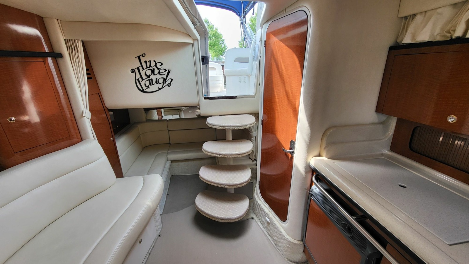 2003 Sea Ray 320 Sundancer 32