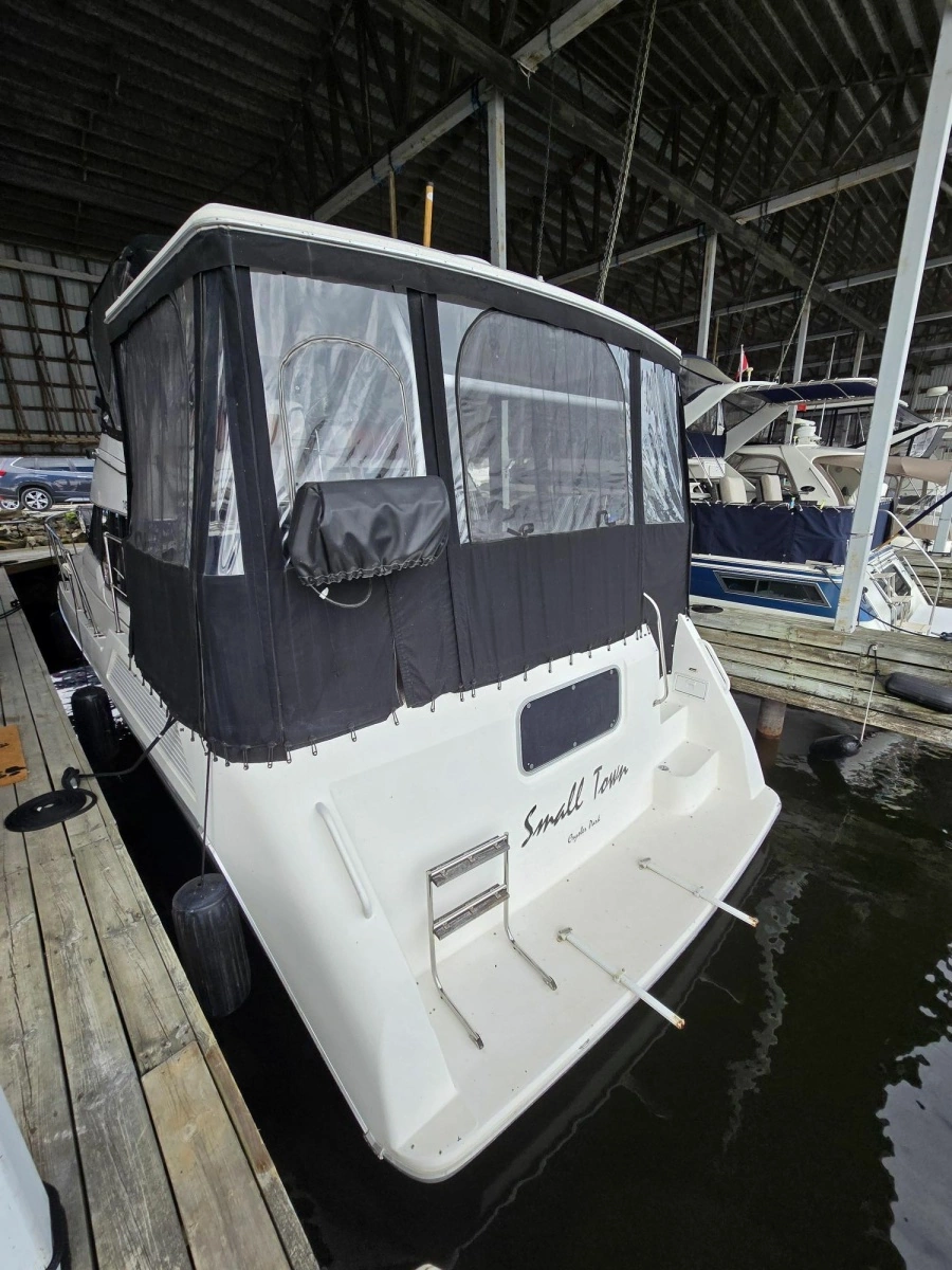 1990 Bayliner 4387 Motoryacht 43