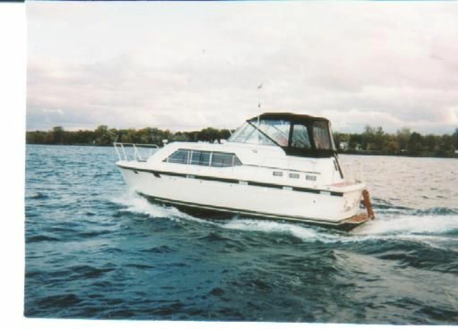 1977 Trojan 36 Tri-Cabin 36