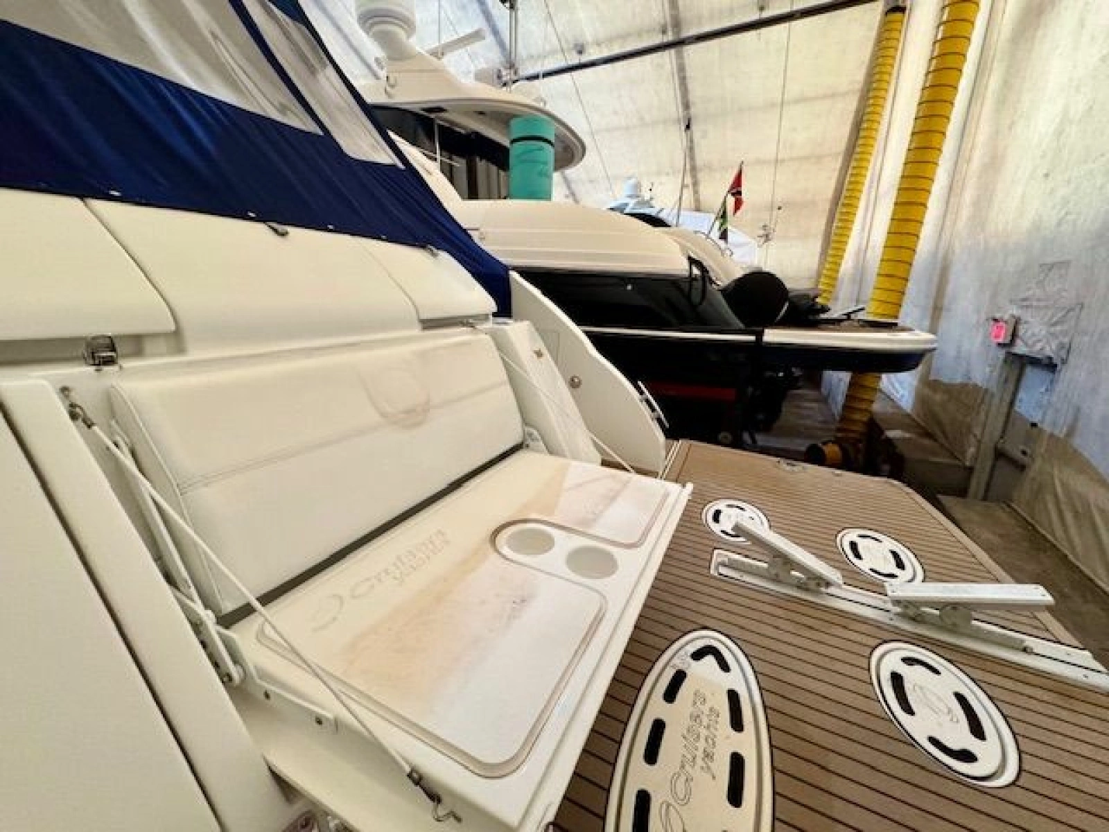 2013 Cruisers Yachts 540 Sports Coupe 54