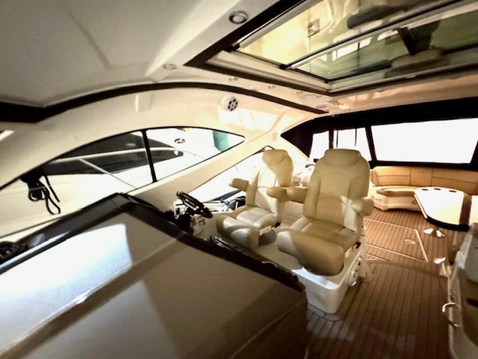 2013 Cruisers Yachts 540 Sports Coupe 54