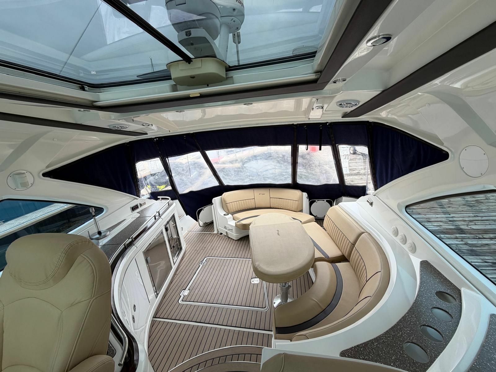 2013 Cruisers Yachts 540 Sports Coupe 54