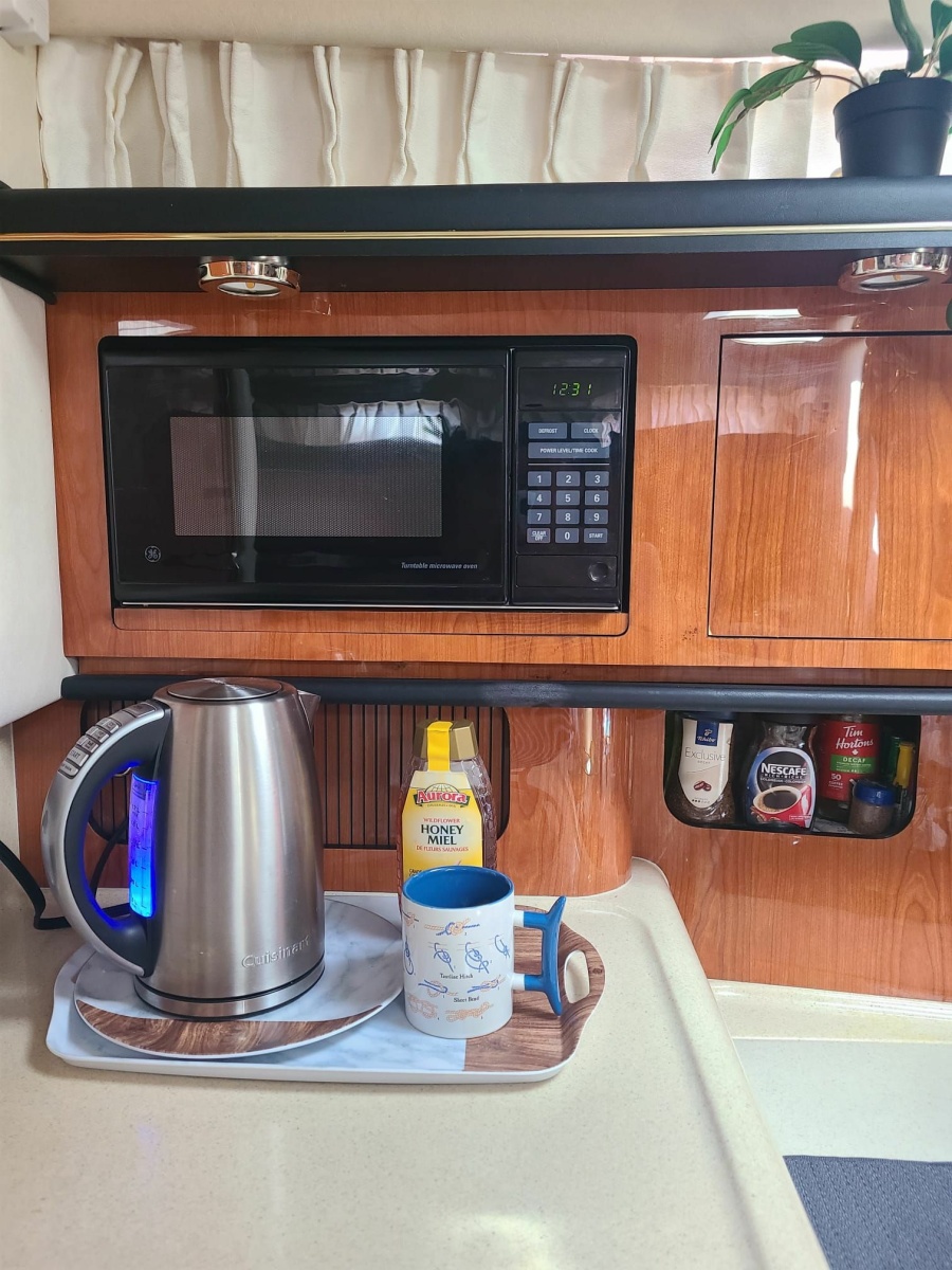 2001 Sea Ray 340 Sundancer 34