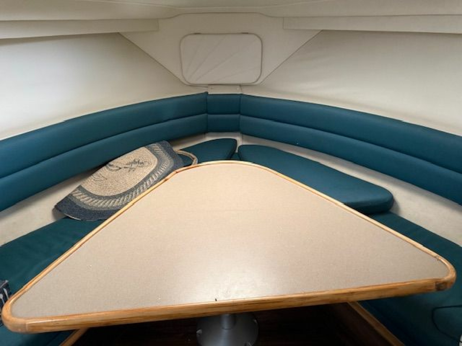 1995 Carver 325 Motor Yacht 32