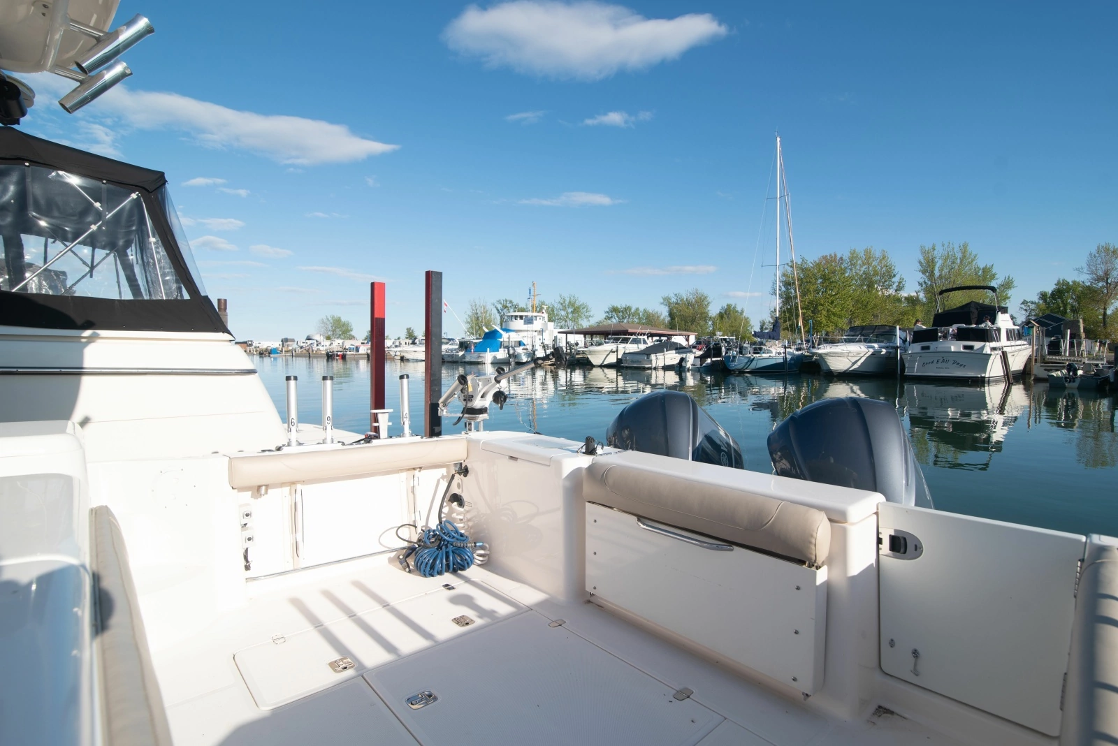 2015 Pursuit 345 Offshore 34