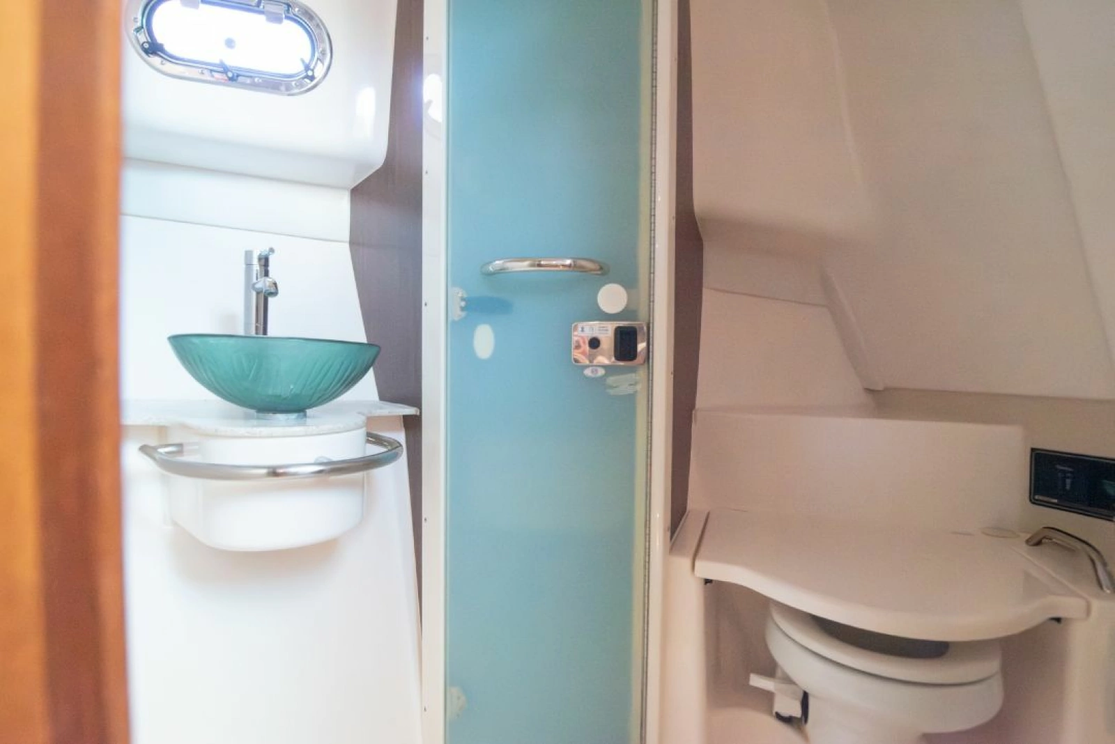 2015 Pursuit 345 Offshore 34