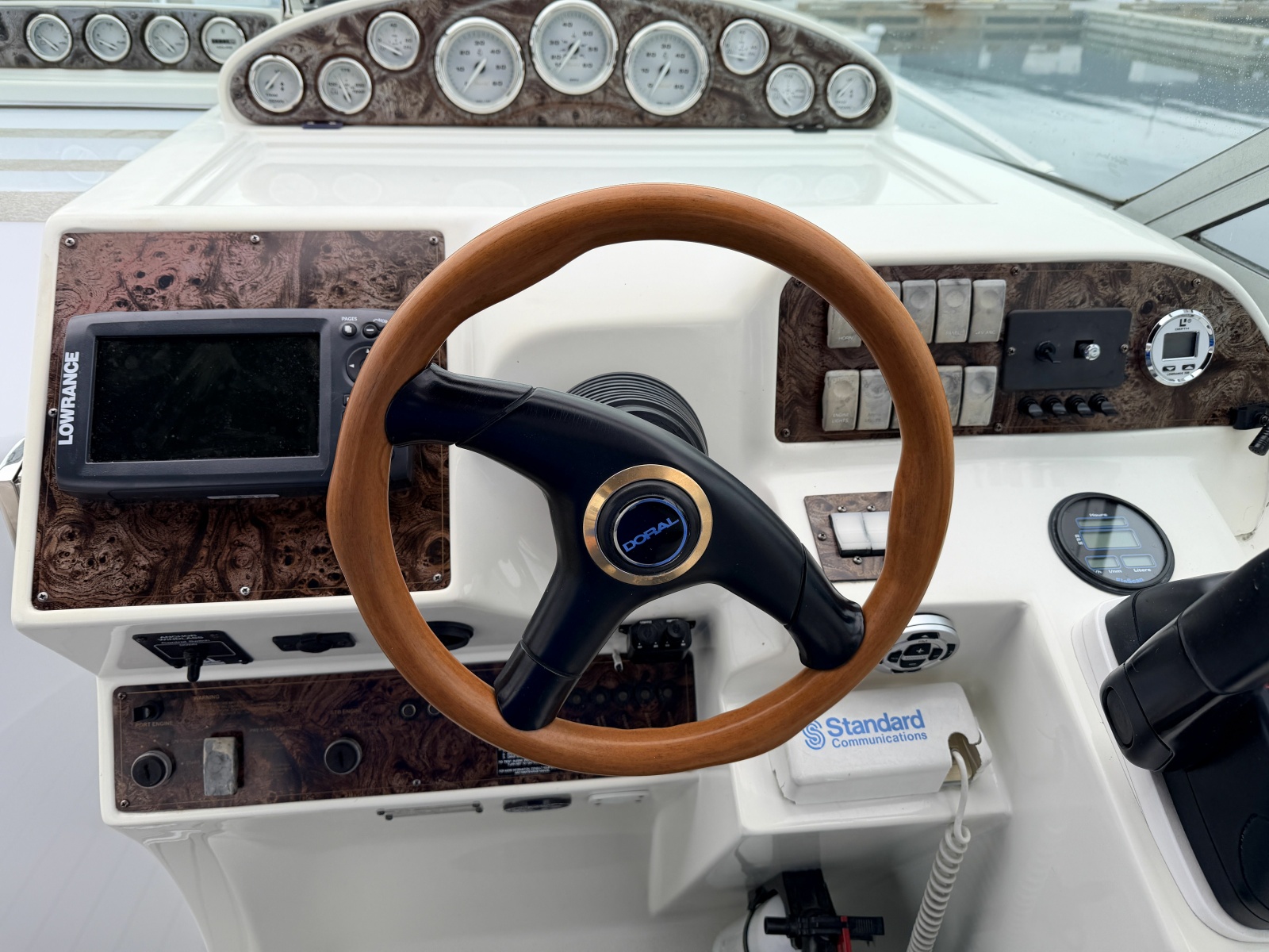 2001 Doral 300 SE 30