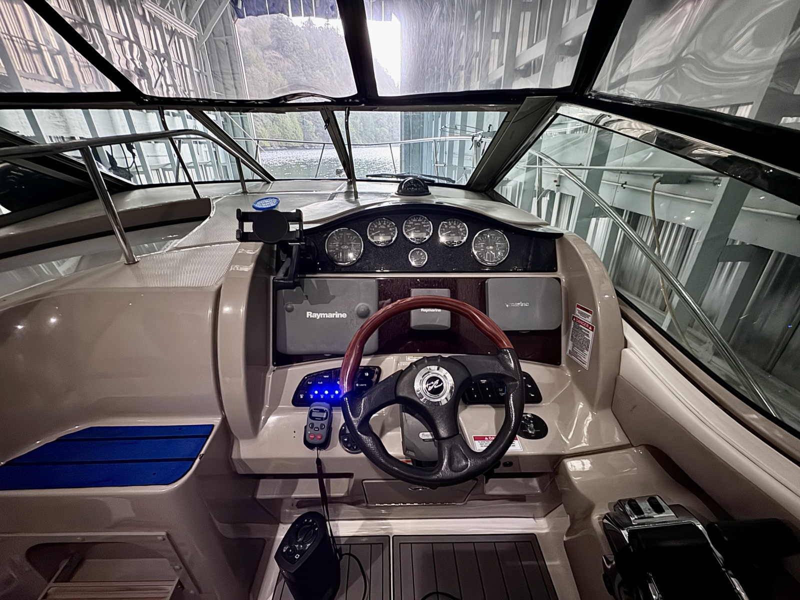 2007 Sea Ray 290 Sundancer 29