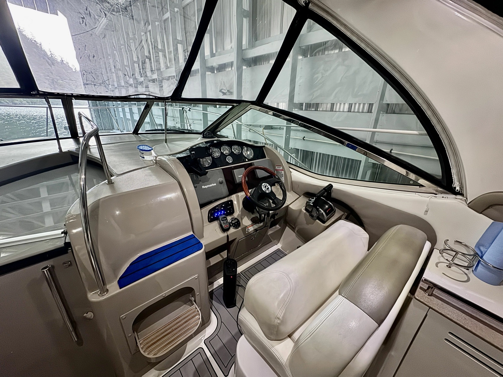 2007 Sea Ray 290 Sundancer 29