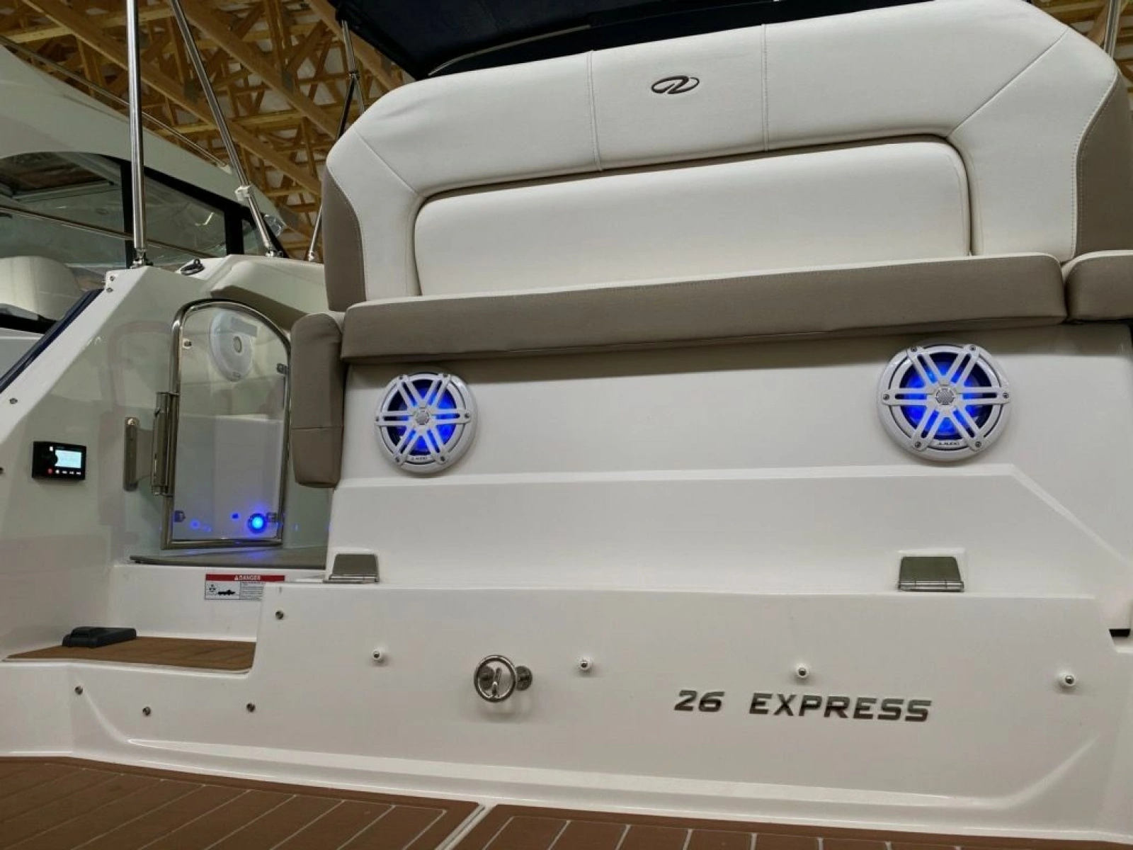 2017 Regal 26 Express 26