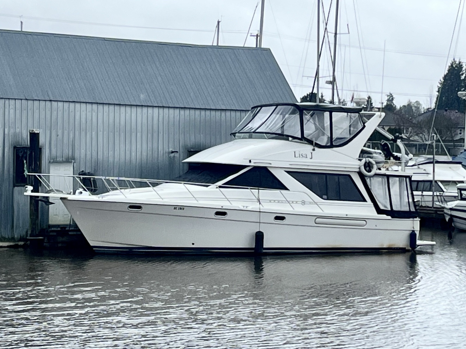 1996 Bayliner 3988 39