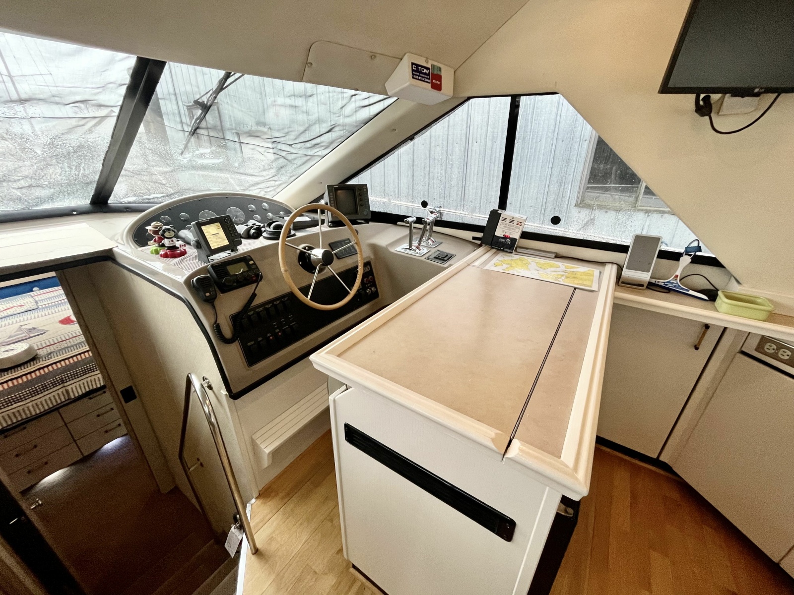 1996 Bayliner 3988 39
