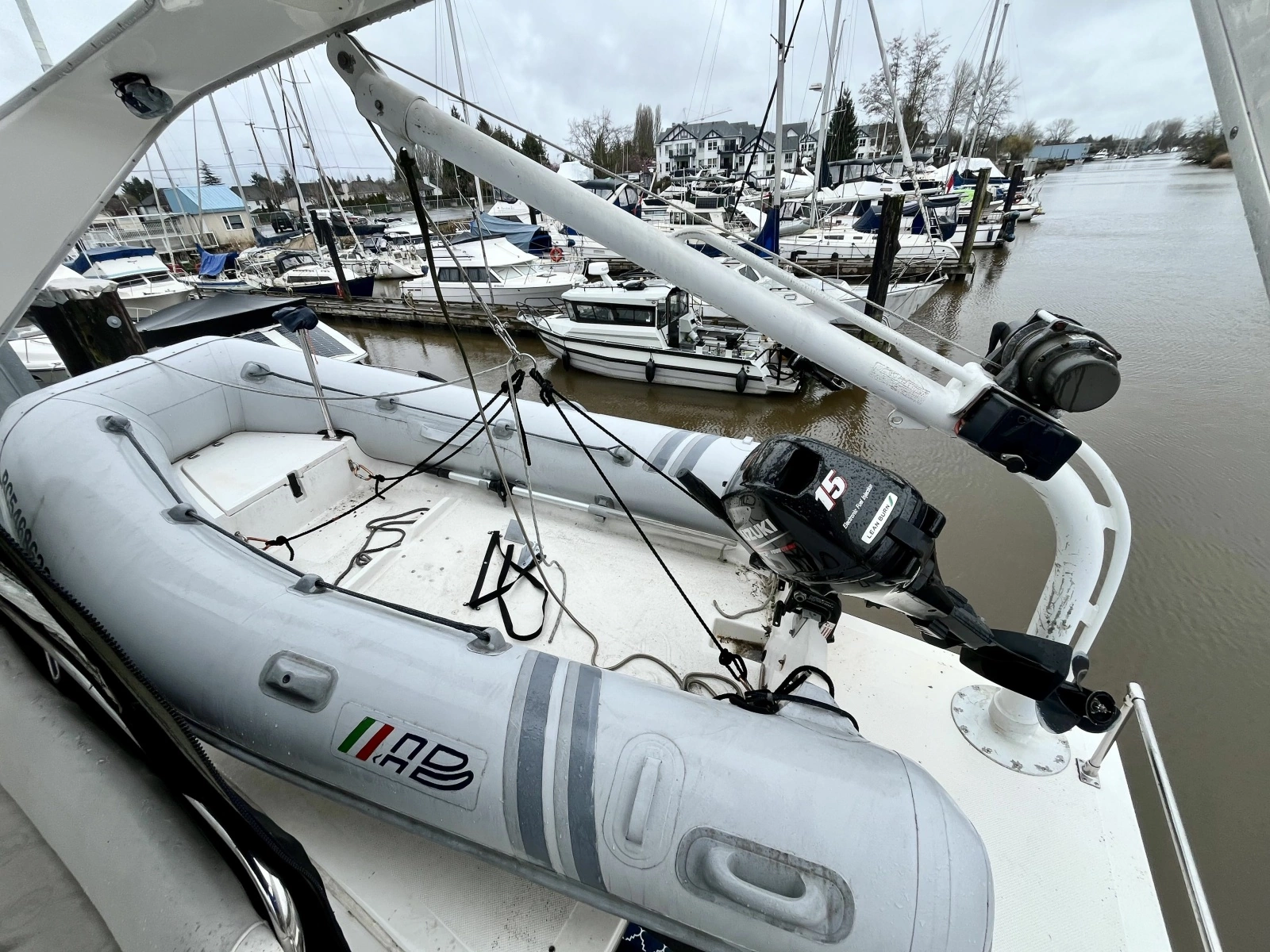 1996 Bayliner 3988 39