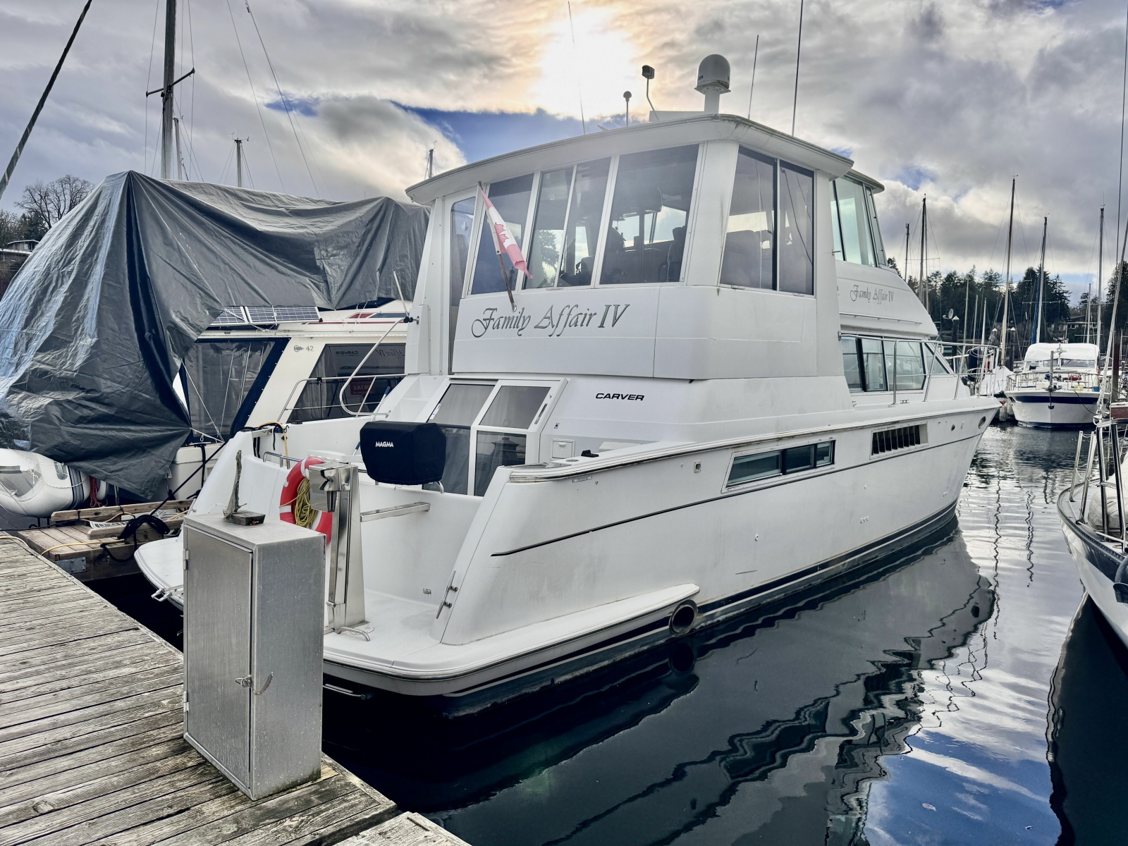 1997 Carver 500 Cockpit Motor Yacht 50