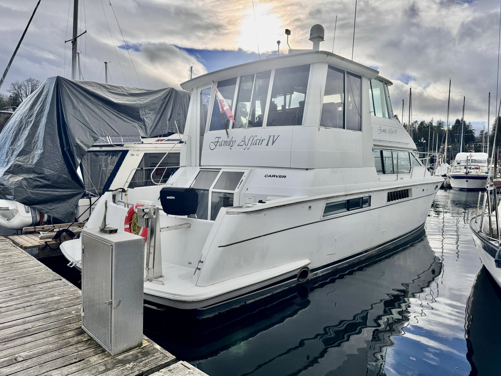 1997 Carver 500 Cockpit Motor Yacht 50