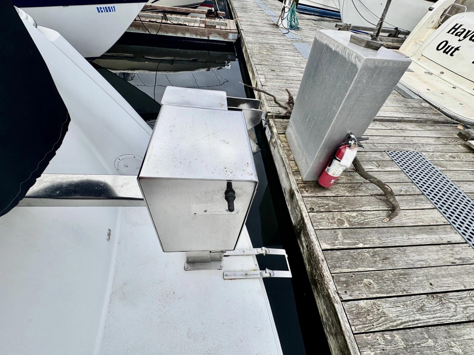 1997 Carver 500 Cockpit Motor Yacht 50