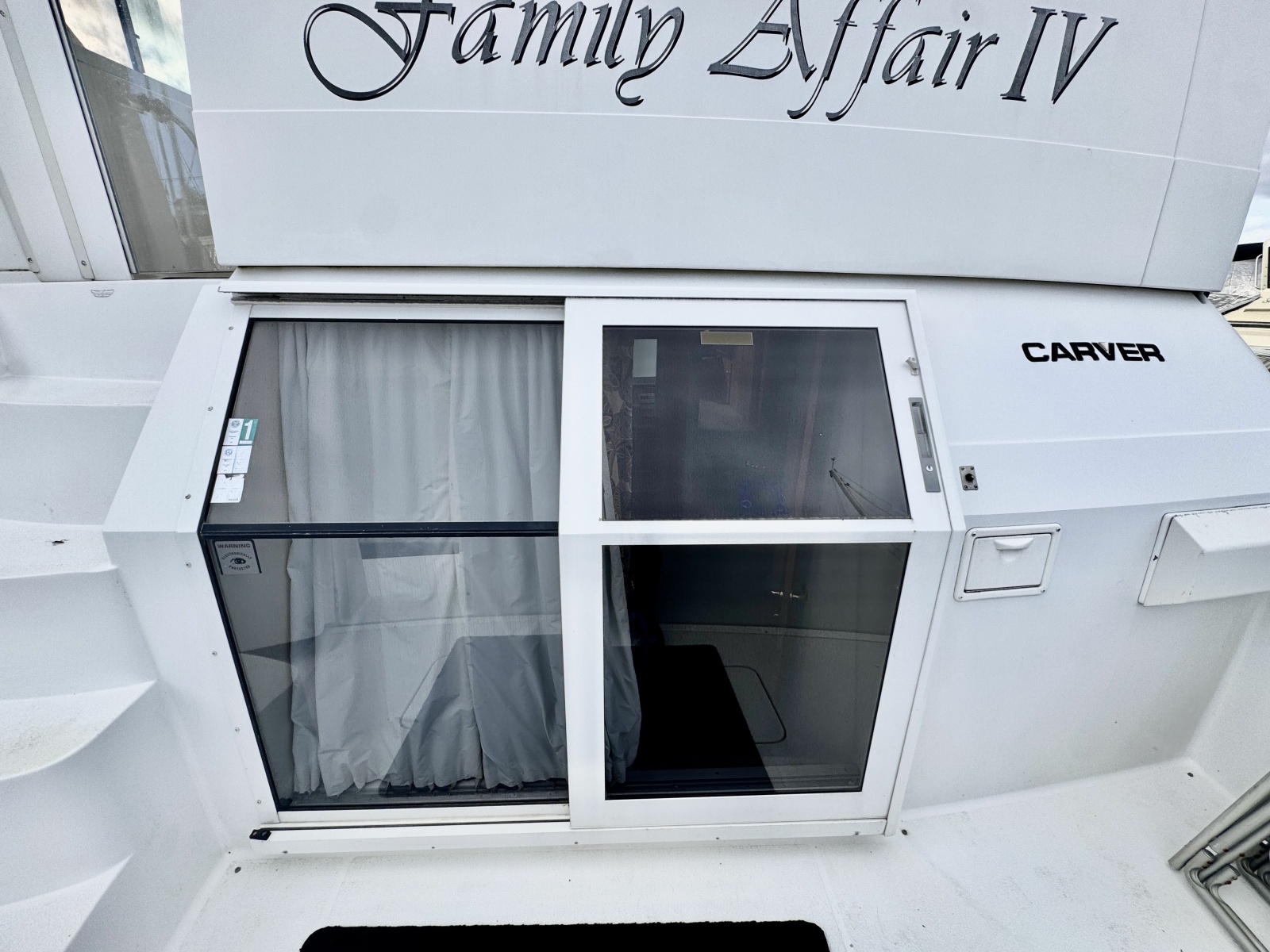 1997 Carver 500 Cockpit Motor Yacht 50