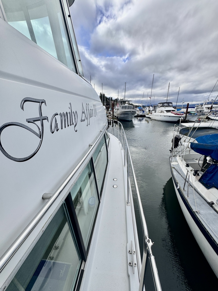 1997 Carver 500 Cockpit Motor Yacht 50