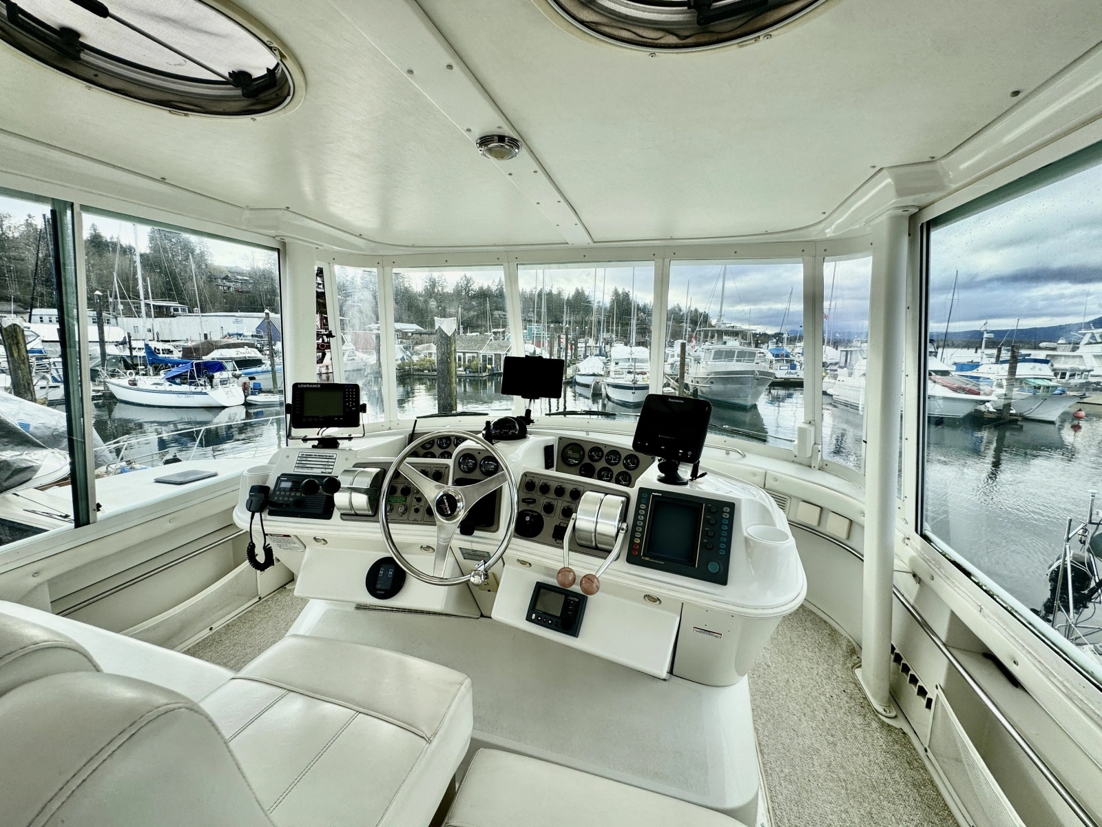 1997 Carver 500 Cockpit Motor Yacht 50
