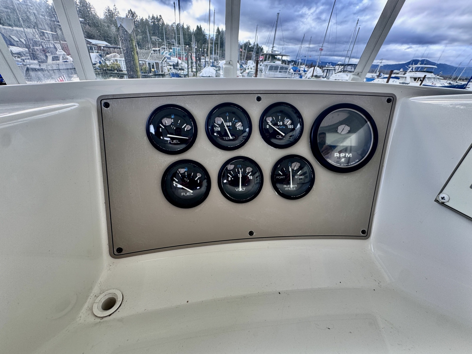 1997 Carver 500 Cockpit Motor Yacht 50