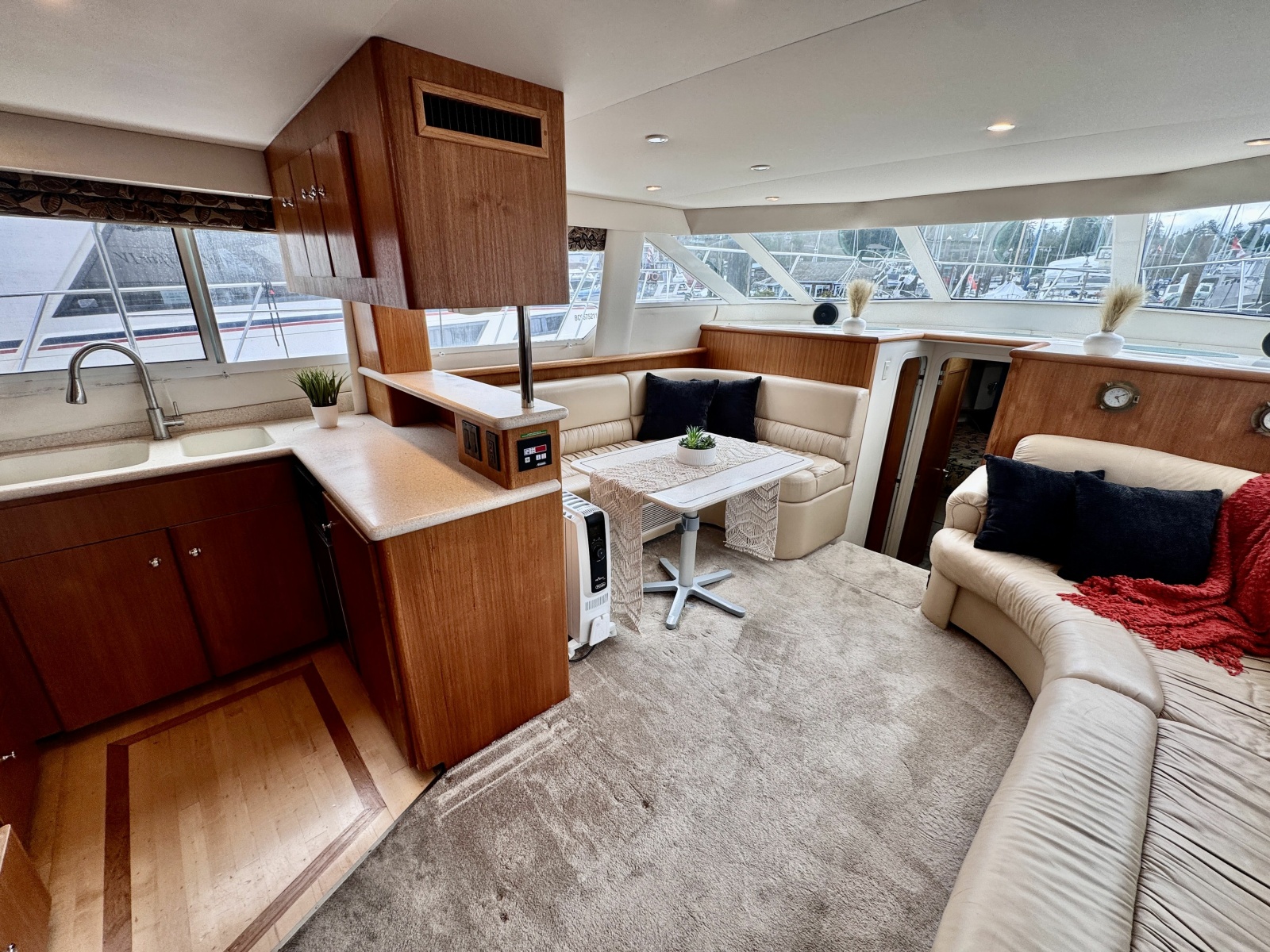 1997 Carver 500 Cockpit Motor Yacht 50