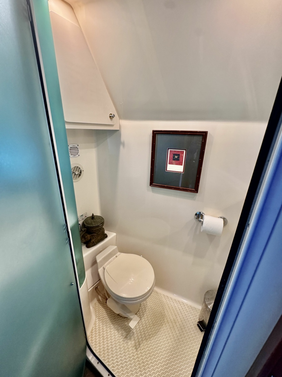 1997 Carver 500 Cockpit Motor Yacht 50